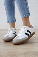 Sierra Sneakers
