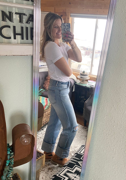 The Ariana 90’s straight jeans